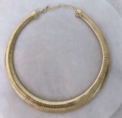 Özel Seri Gold Tırtık Plaka Bombeli Choker Kolye