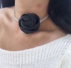 Özel Seri Taşlı Su Yolu Tasarım Saten Gül Choker Kolye